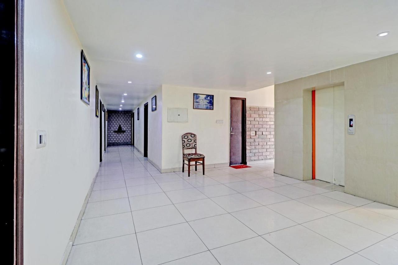 Oyo 74073 Hotel Abhishek Ludhiana Ngoại thất bức ảnh