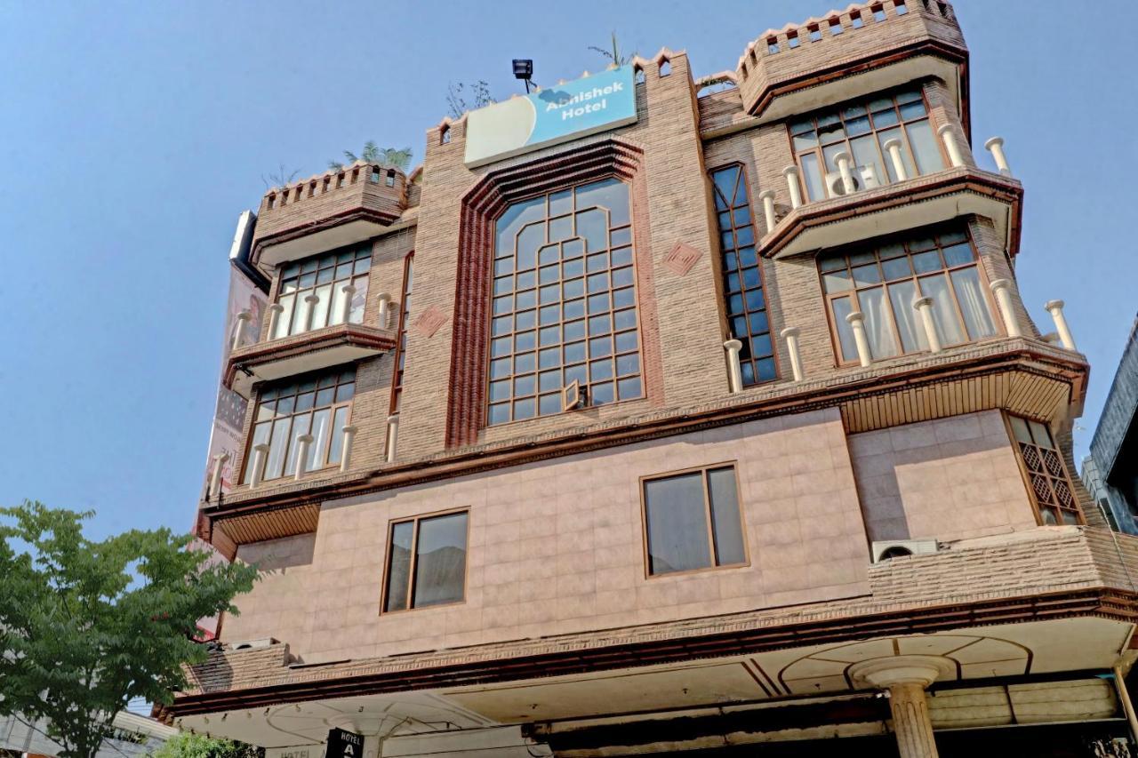 Oyo 74073 Hotel Abhishek Ludhiana Ngoại thất bức ảnh